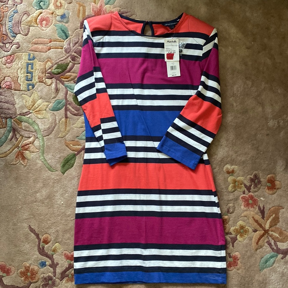 NWT - Form fitting comfortable dress.